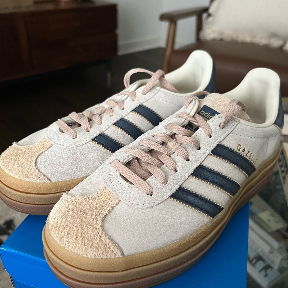 Adidas Gazelle Women’s Shoes - Cream and Blue- Only worn twice!